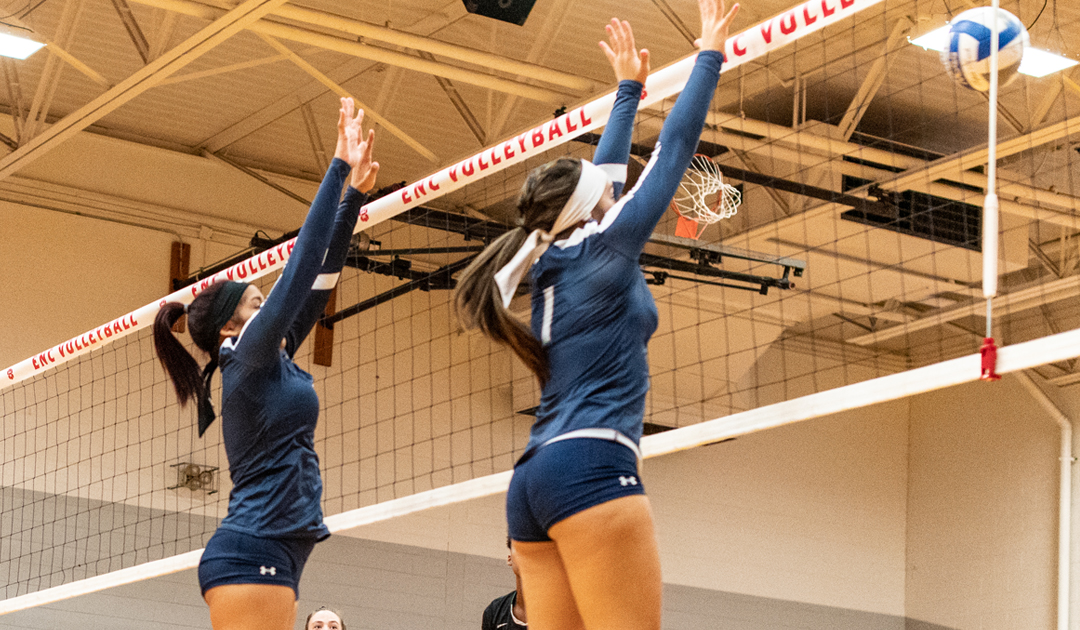 Women's Volleyball Wins A Key Matchup Against Conference Rival