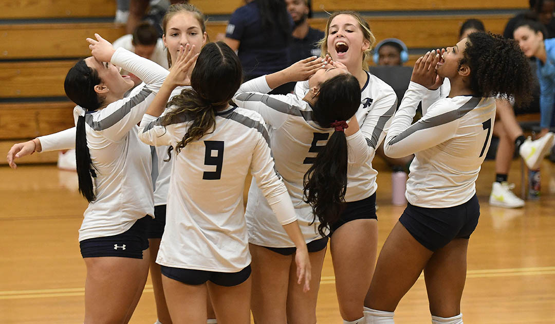 Women's Volleyball: Falcons sweep DH from UMPI